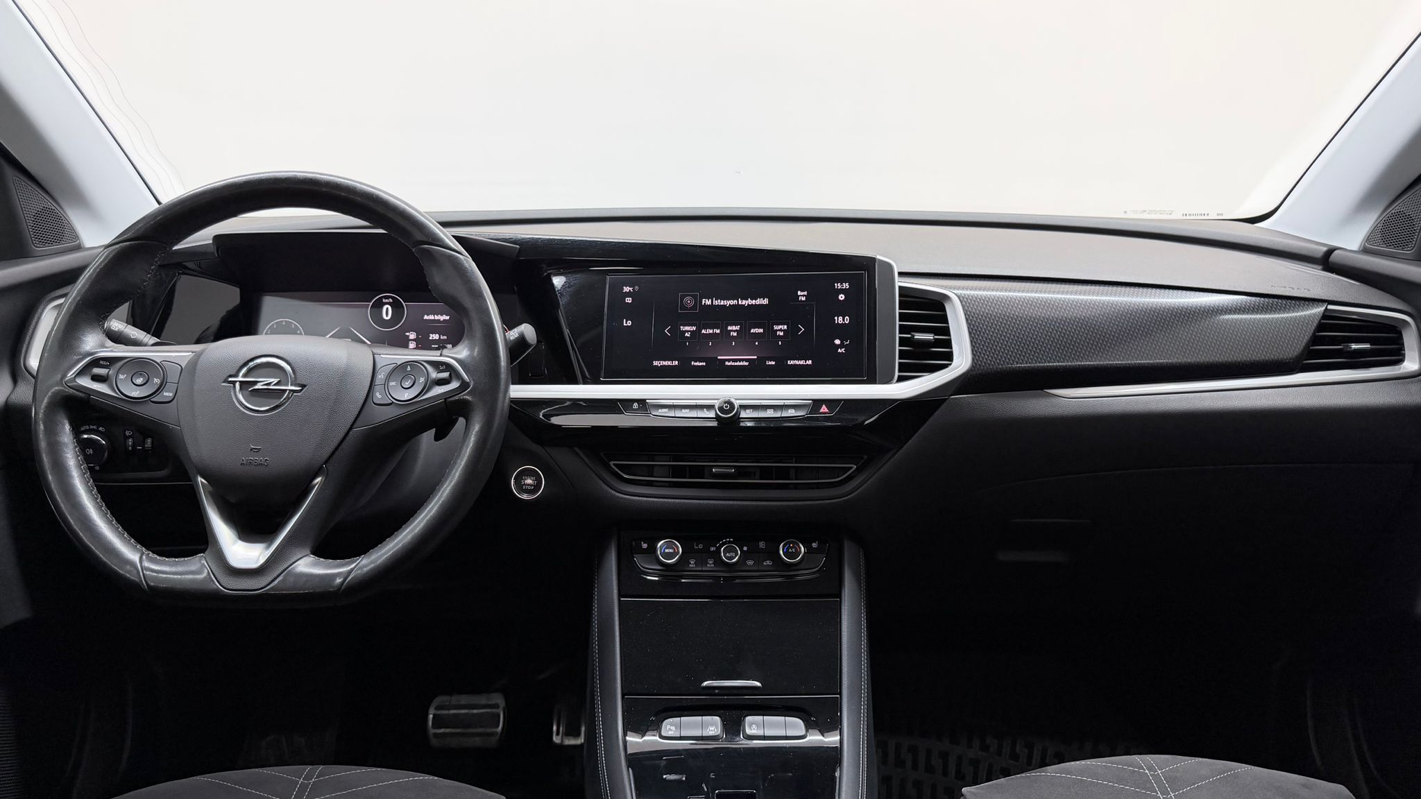 OPEL GRANDLAND 10